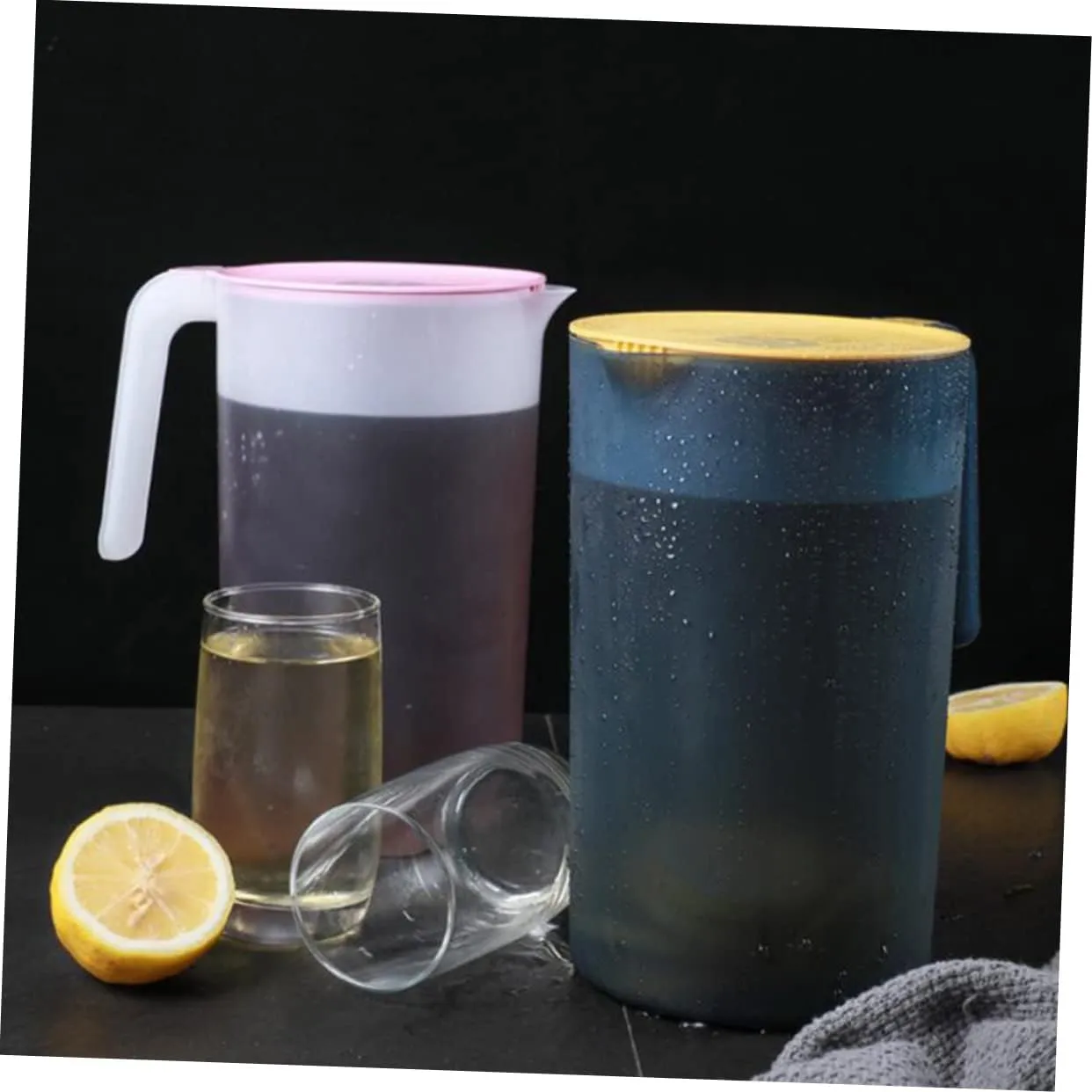 1pc Large Capacity Plastic Water Kettle with Lid and Handle Heat-resistant Cold Water Pitcher for Easy Pouring for Tea Juice and Picnics Gray