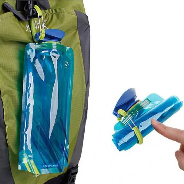 2pcs 0.7L Reusable Portable Collapsible Water Bottle Kettle with Clip for Biking Hiking Travel - Color Random