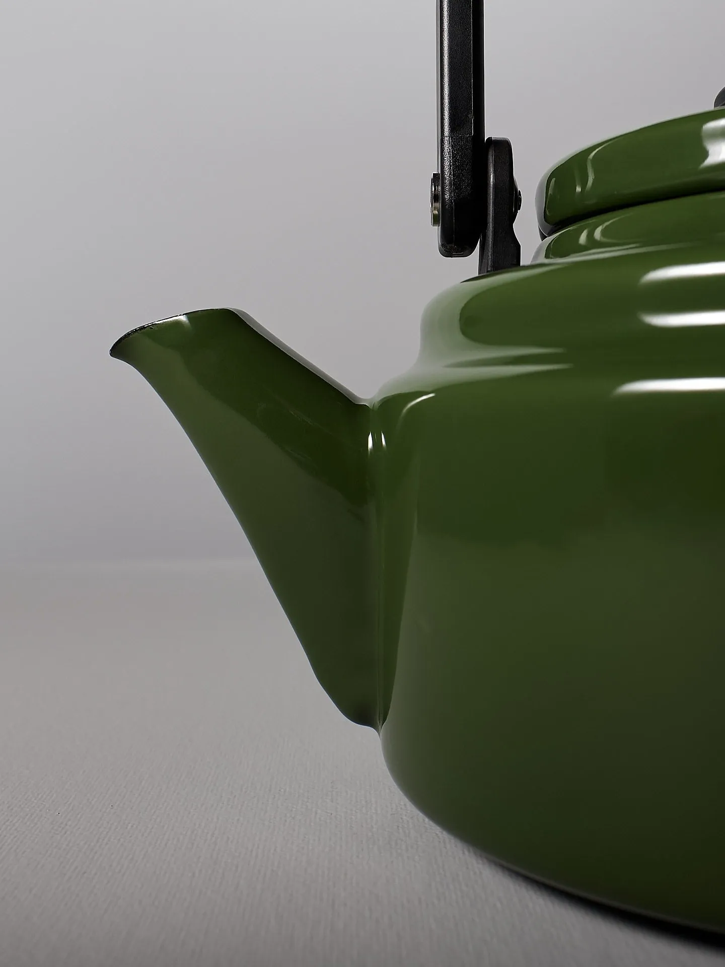 Amu Stove-top Kettle – Green