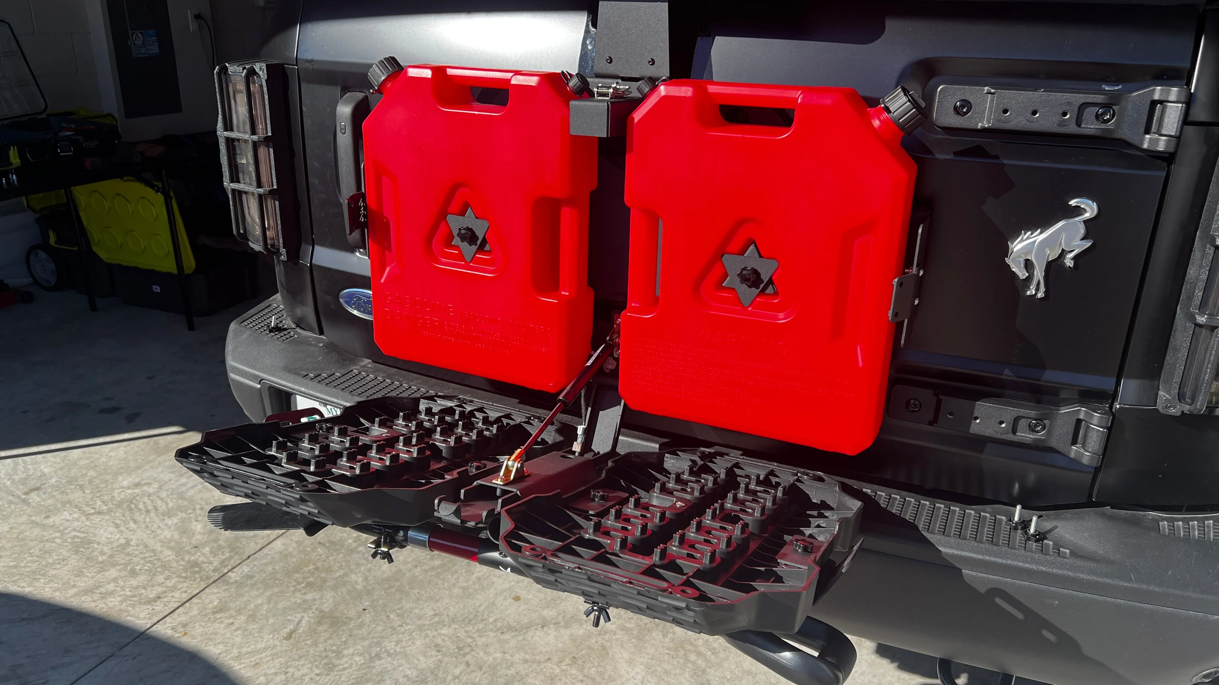 Buckle Up Off-Road Spare Tire Delete & Off-Road Gas & Track Board Storage Set for 2021  Ford Bronco | bub6gdeleterak