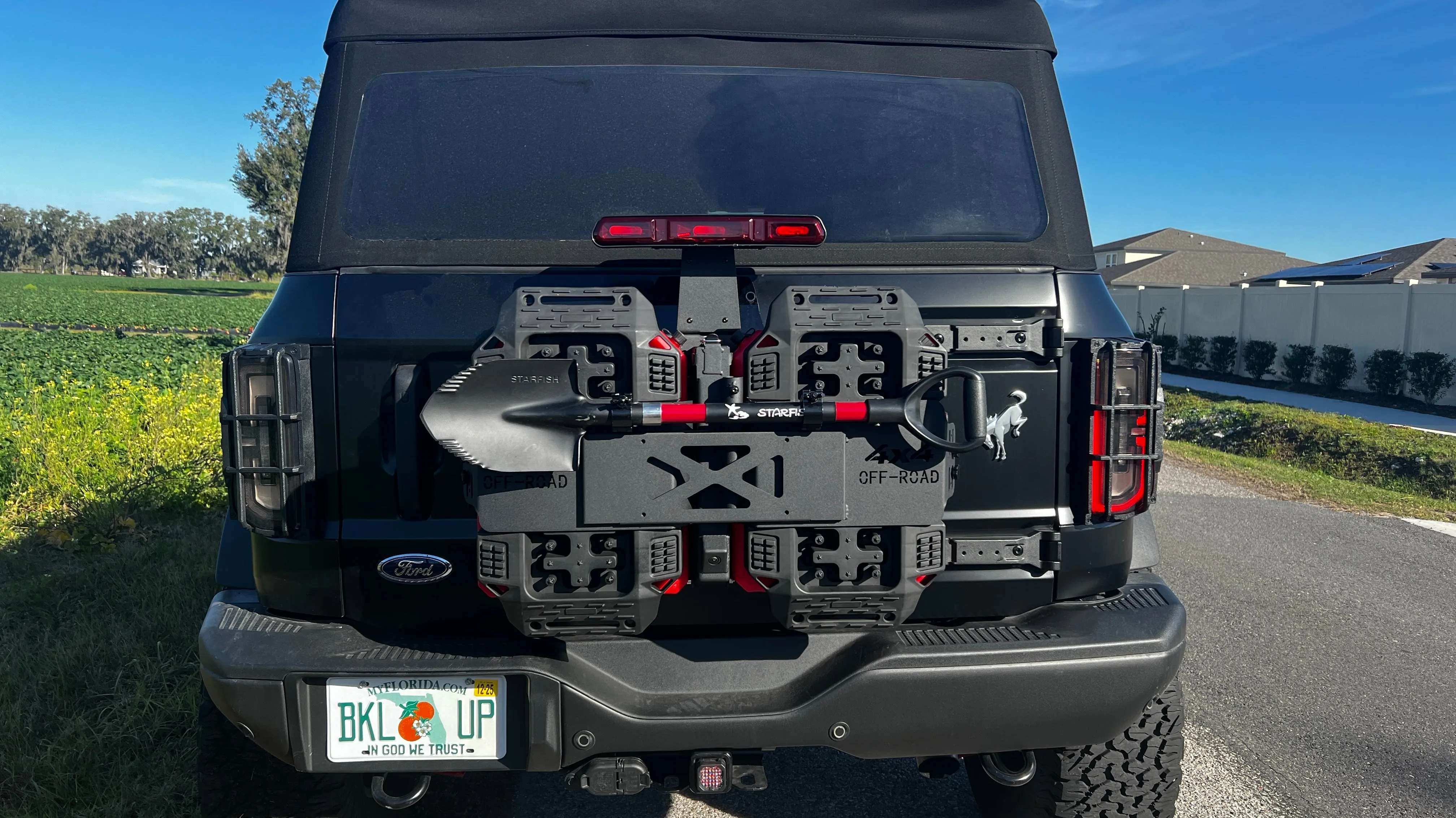 Buckle Up Off-Road Spare Tire Delete & Off-Road Gas & Track Board Storage Set for 2021  Ford Bronco | bub6gdeleterak