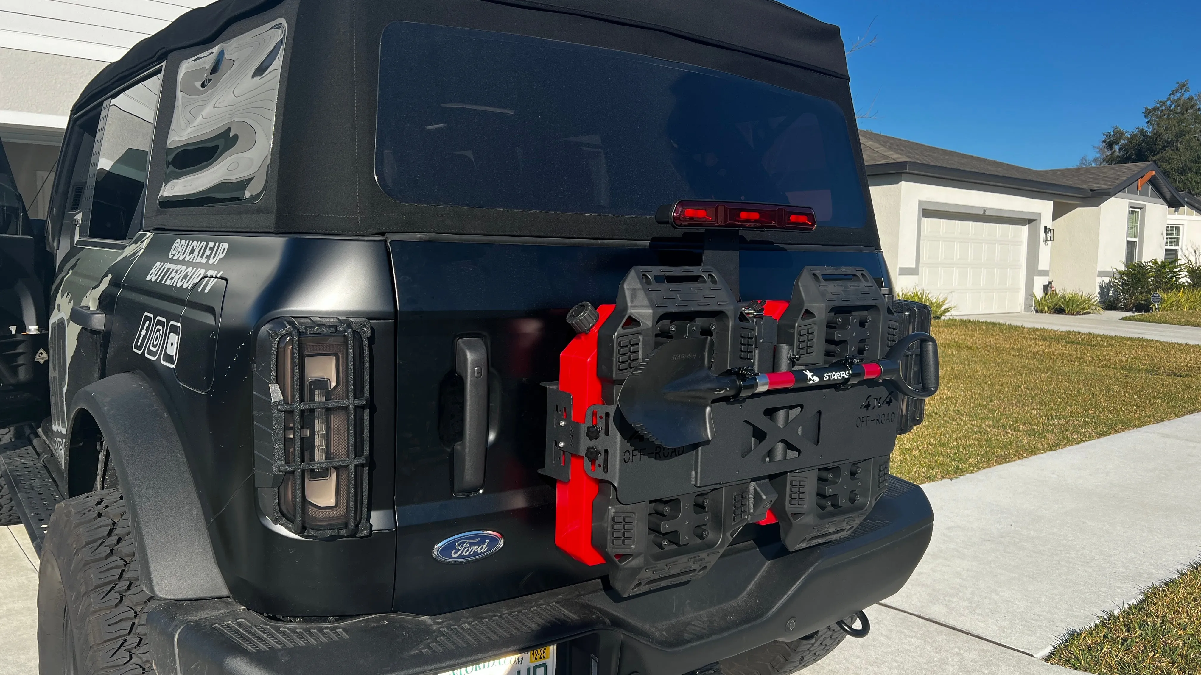 Buckle Up Off-Road Spare Tire Delete & Off-Road Gas & Track Board Storage Set for 2021  Ford Bronco | bub6gdeleterak