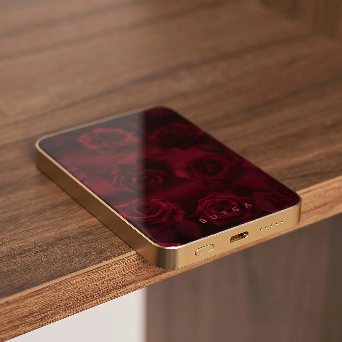 Femme Fatale - Magnetic Power Bank