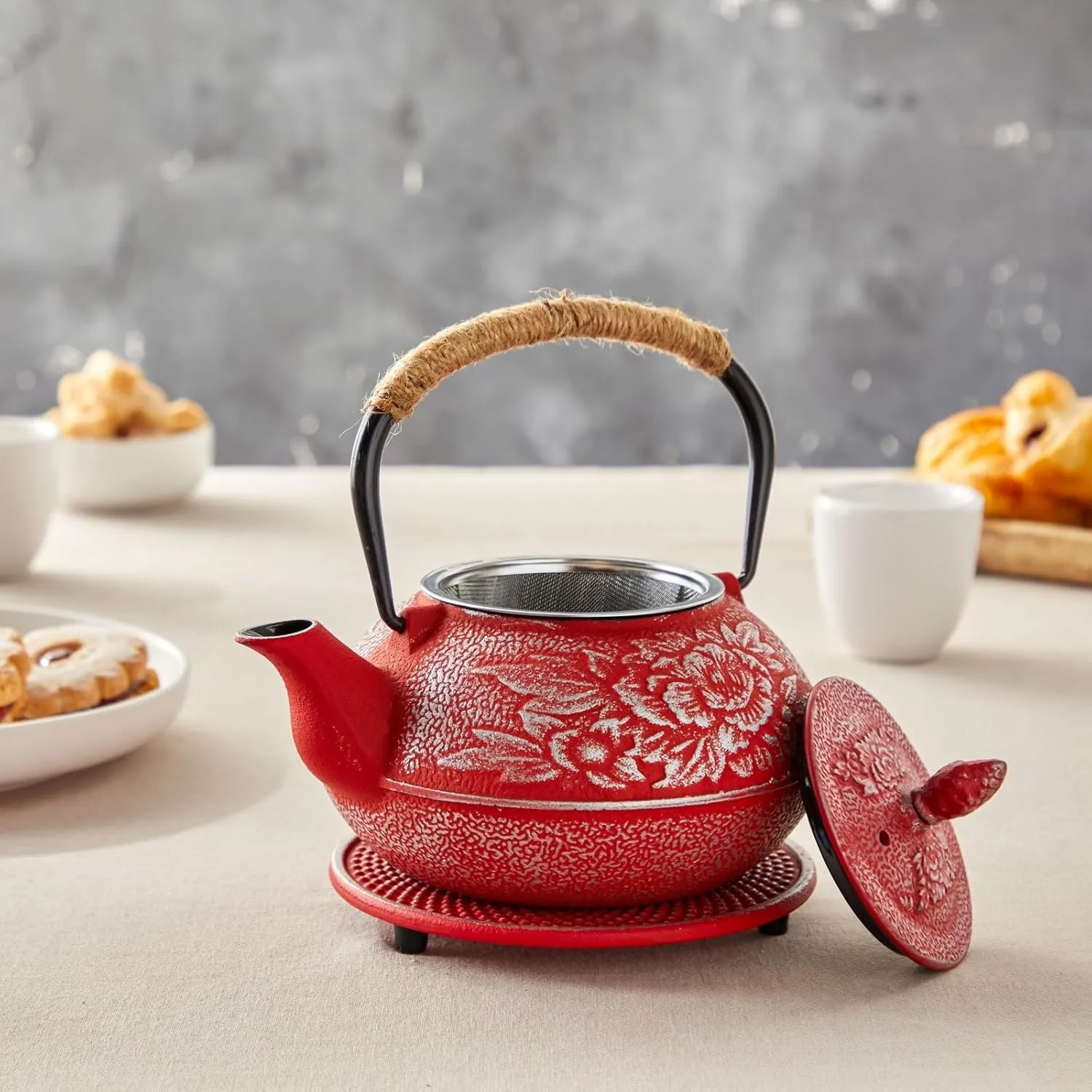 Juvale Cast Iron Teapot with Infuser - Japanese Tea Kettle, Loose Leaf Tetsubin with Handle and Trivet (Red, 3 Pcs, holds 27 oz, 800 ml)