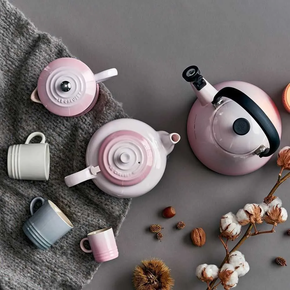 Le Creuset Kone kettle