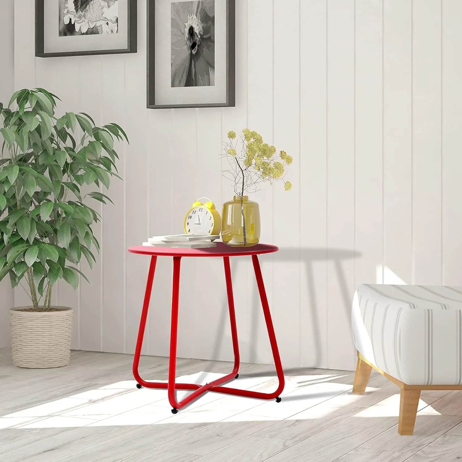 Outdoor Table Small Patio Side Table, Round Metal Side Table, Weatherproof, Portable, Outdoor End Table for Garden, Balcony, Yard (Red)