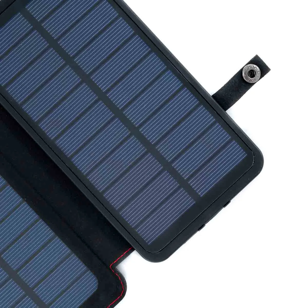 QuadraPro Solar Power Bank with Wireless & Dual USB Charging by Frog & CO