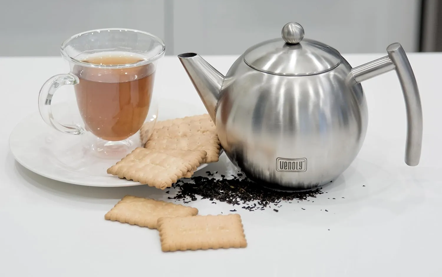Stainless Steel Tea Pot With Removable Infuser For Loose Leaf and Tea Bags, Hot Water Fast to Boil, Dishwasher Safe and Heat Resistant (Silver, 1 Quarts/Liters)