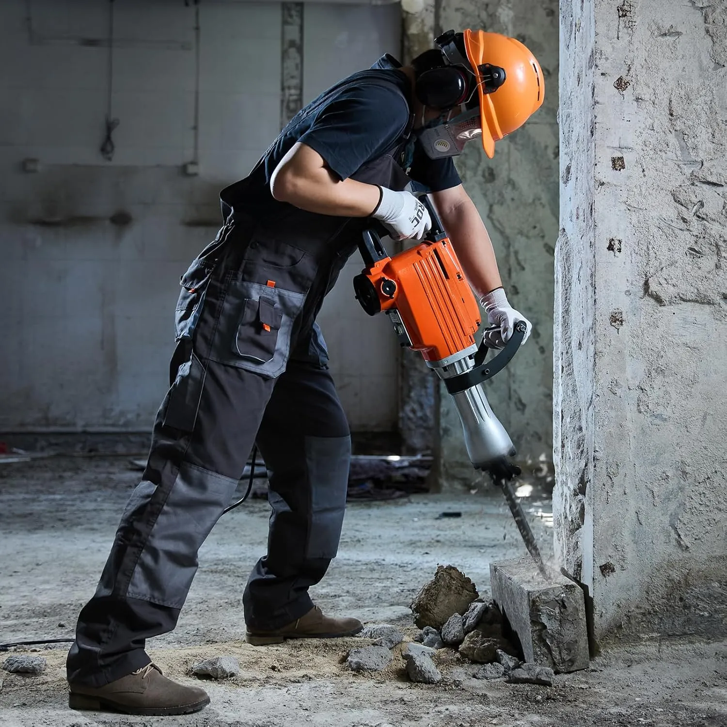 VEVOR Demolition Jack Hammer, MAX 2200W Electric Jackhammer Heavy Duty, 1350 BPM Concrete Breaker 4pcs Chisels Bit Chipping W/Case, Gloves